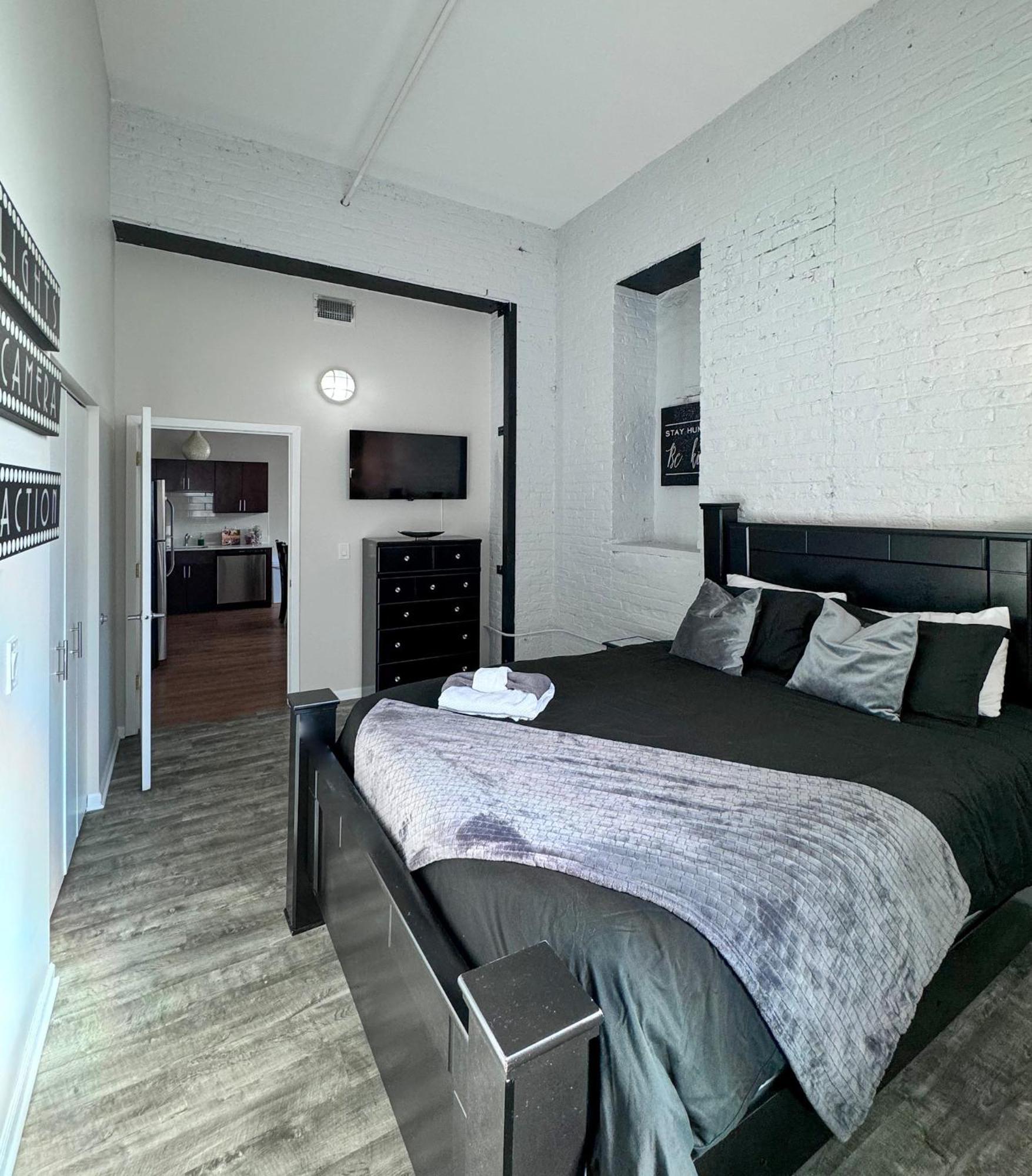 Luxery - Themed Units! Close To Downtown, Mccormick Place & Wintrust Arena Appartamento Chicago